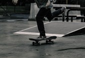 leyuSport-跨界巅峰90分钟，阿扎伦卡vs东契奇，FPX搅局冠军悬念
